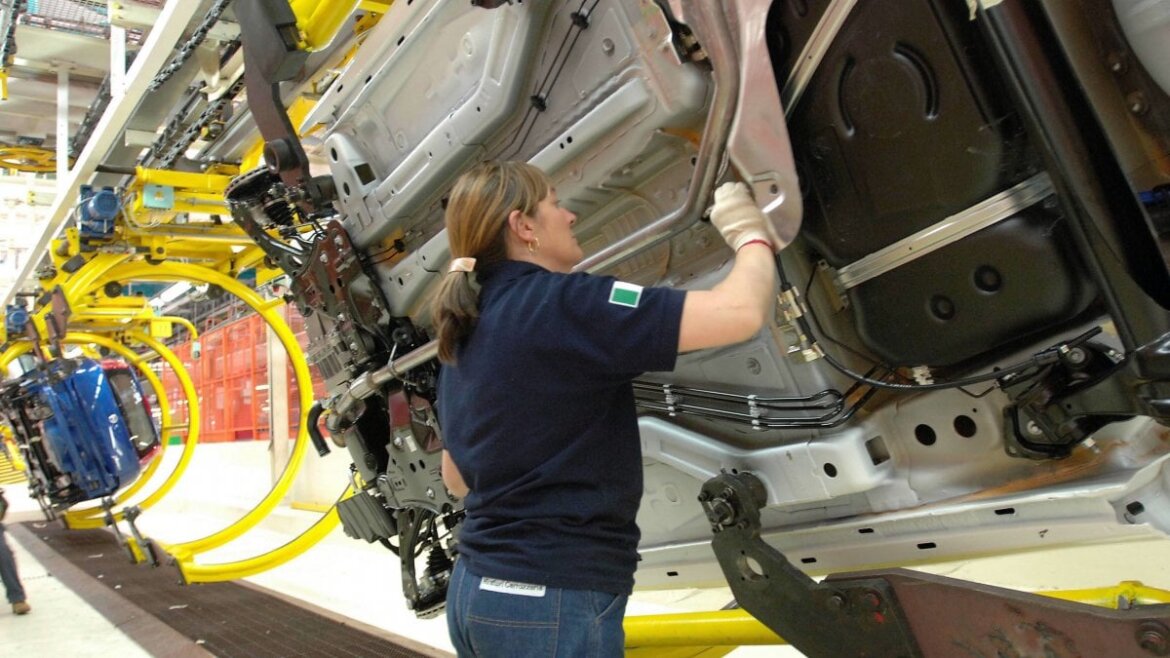 Fca, Cnhi e Marelli, Apetino (Fim Cisl): a febbraio premi per i lavoratori e secondo aumento in paga base