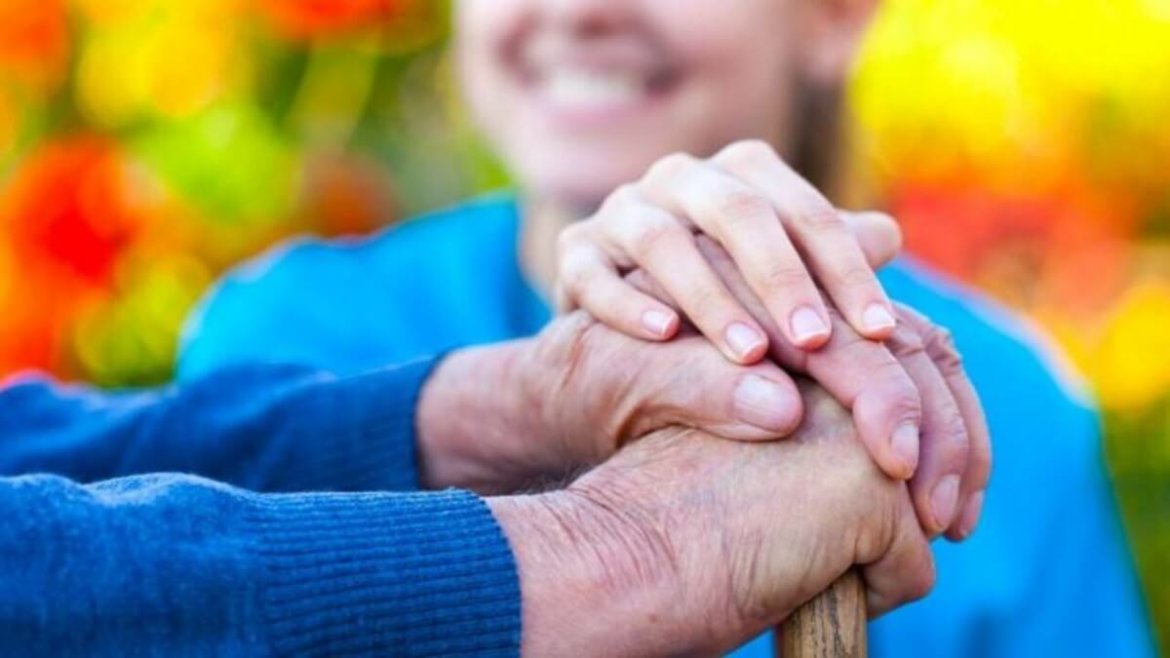 Caregiver Inps, indennità di accompagnamento e ricovero indennizzato in struttura pubblica