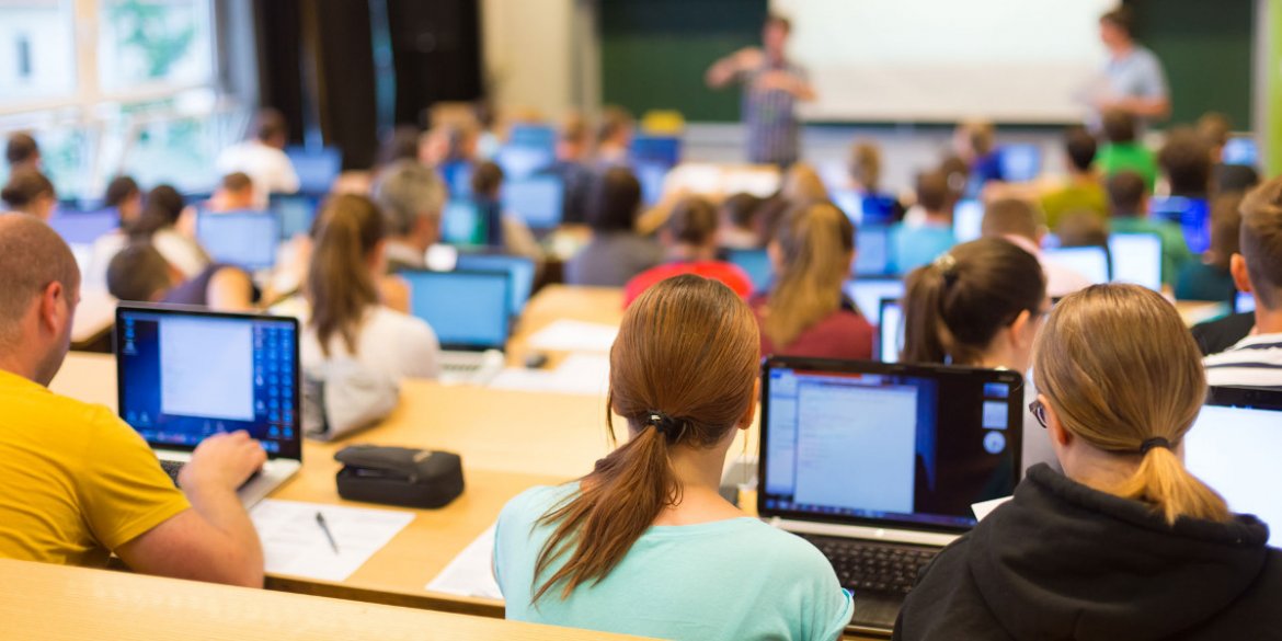 Competenze STEM Lavoro, cercasi laureati in materie scientifiche e STEM per corso di formazione gratuita