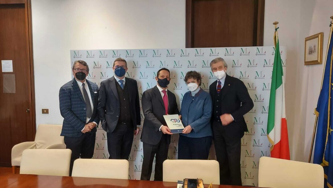 La persona al centro: otto riforme prioritarie per il lavoro 4.0