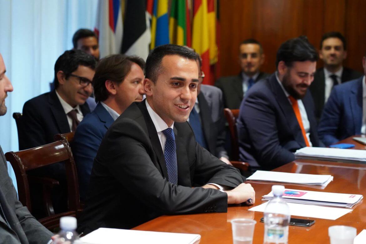 Di Maio: “Norma sui rider sarà inserita nella legge sul salario minimo”