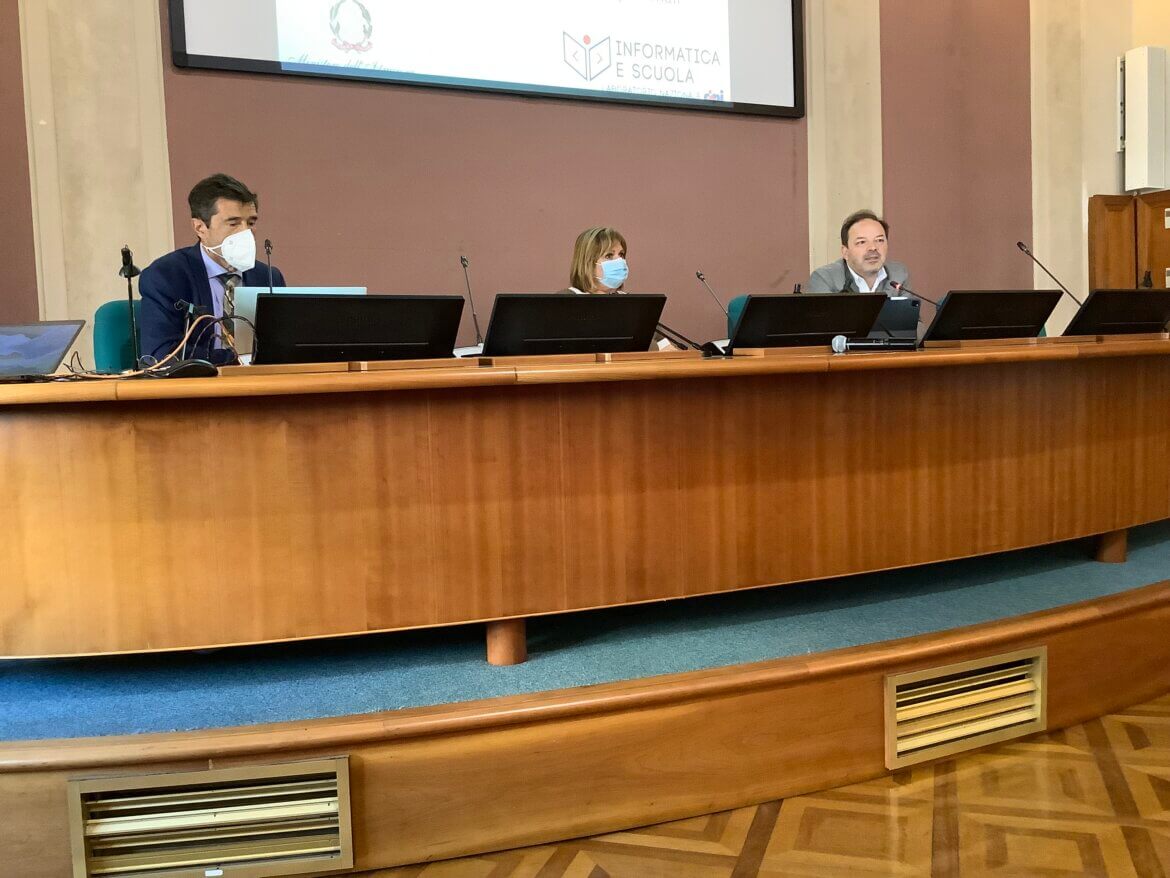 Programma il Futuro a difesa della privacy come diritto umano