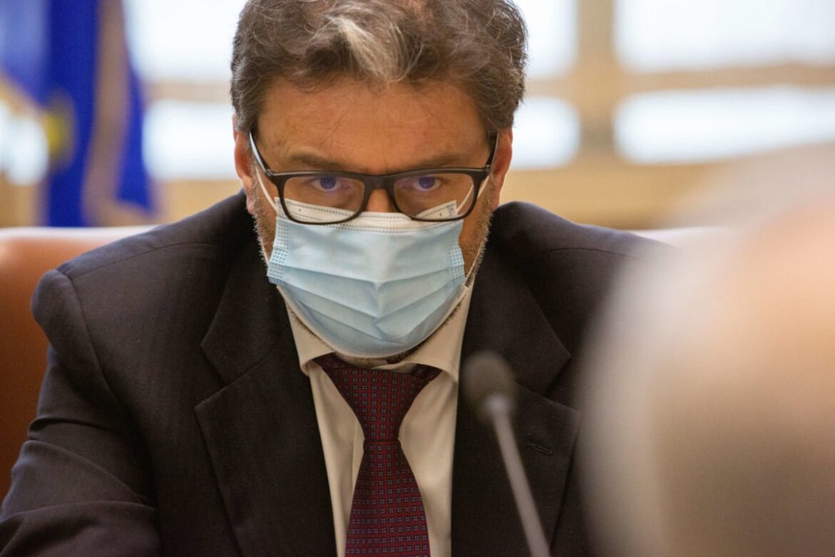 F0A73081-F511-4425-B778-09D82D96D26D Giorgetti: “La pubblica amministrazione è la palla al piede del Paese”