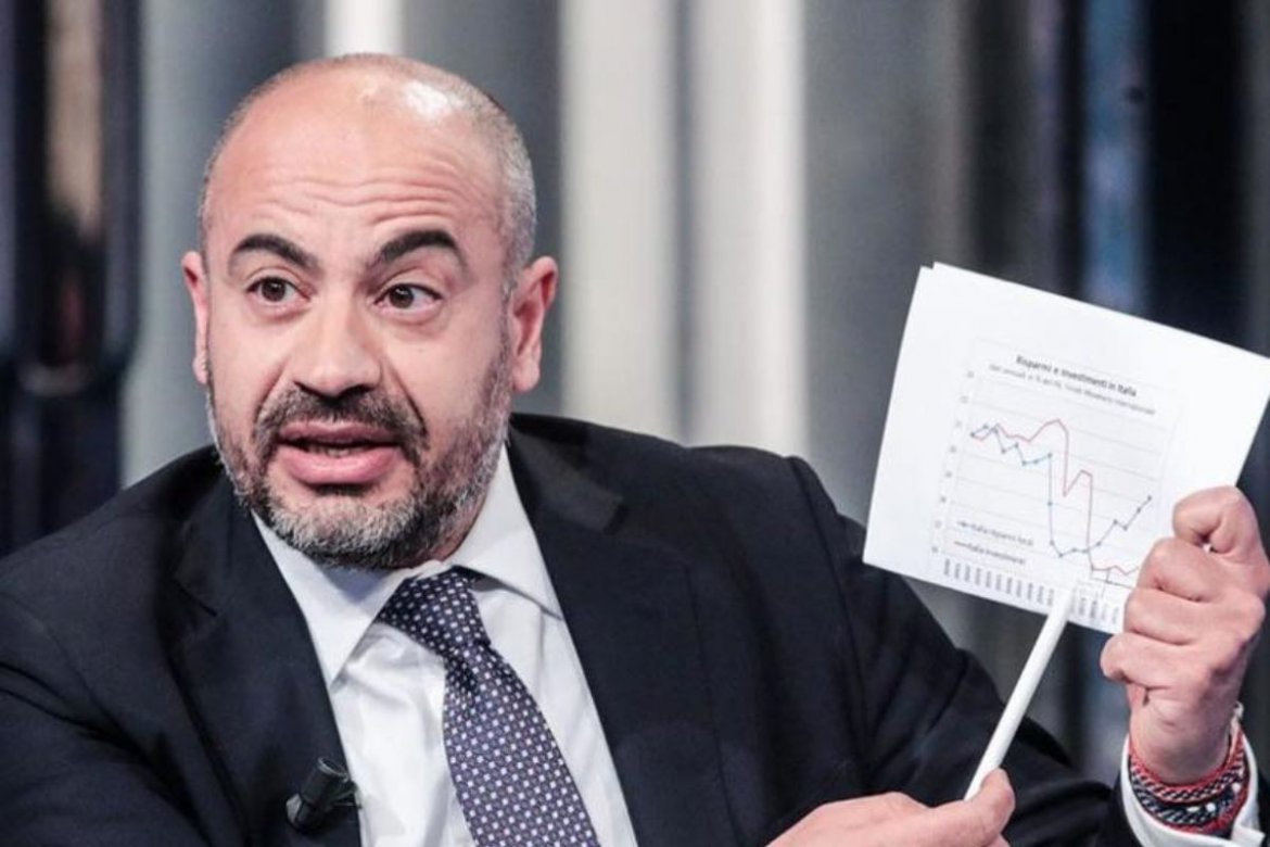 FB_Gianluigi_Paragone Non solo Paragone, continua l’esodo dei pentastellati: il M5S rischia la spaccatura