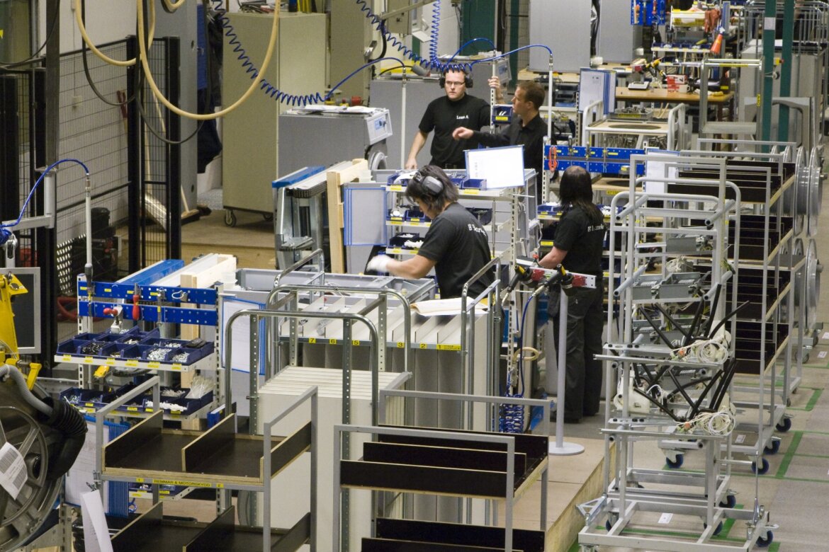 Electrolux Professional, rinnovo contratto integrativo: orario e salario i nodi da sciogliere