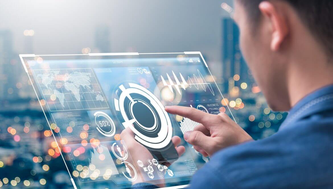 I LAVORI DEL FUTURO Il lavoro del futuro per gli italiani? Un nuova carriera all’estero