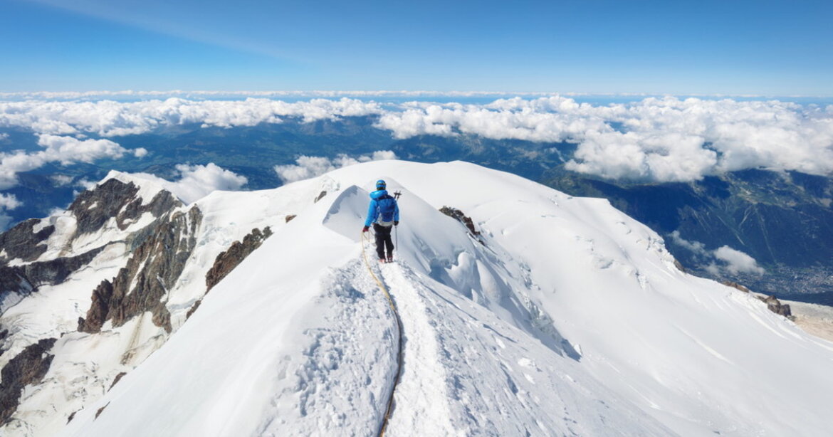 La vetta del Monte Bianco con persona