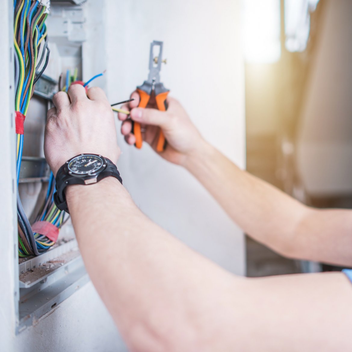 Lavoratori elettrici CGIA Mestre, mancano i lavoratori: pochi giovani tra i 15 ed i 34 anni e lontano dal lavoro