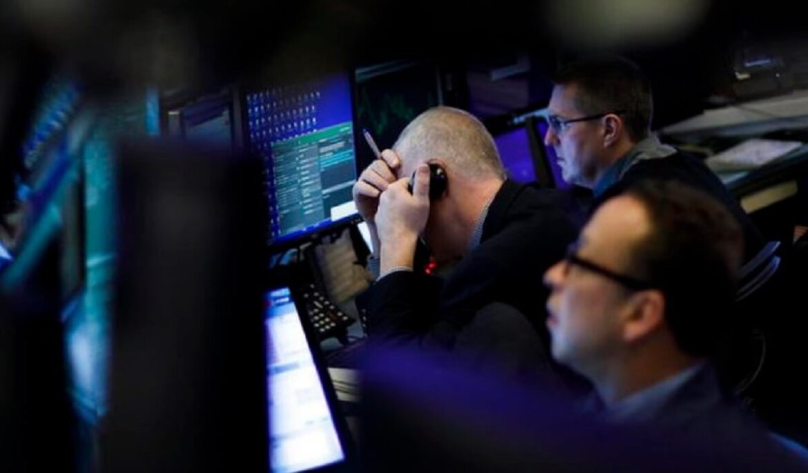 Uomini davanti al pc