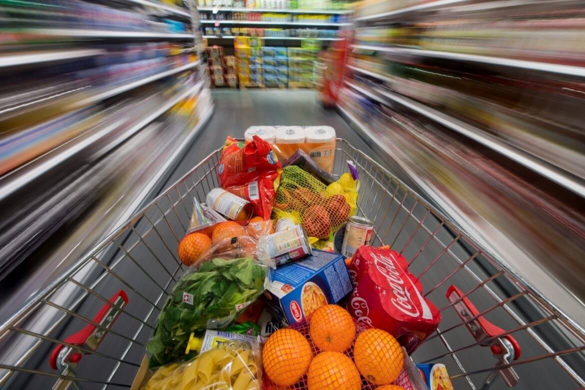 Istat, a gennaio giù le vendite al dettaglio: – 3% in valore e – 3,9% in volume