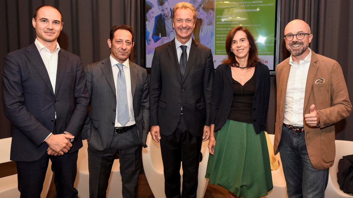 NEETON riparte sul web