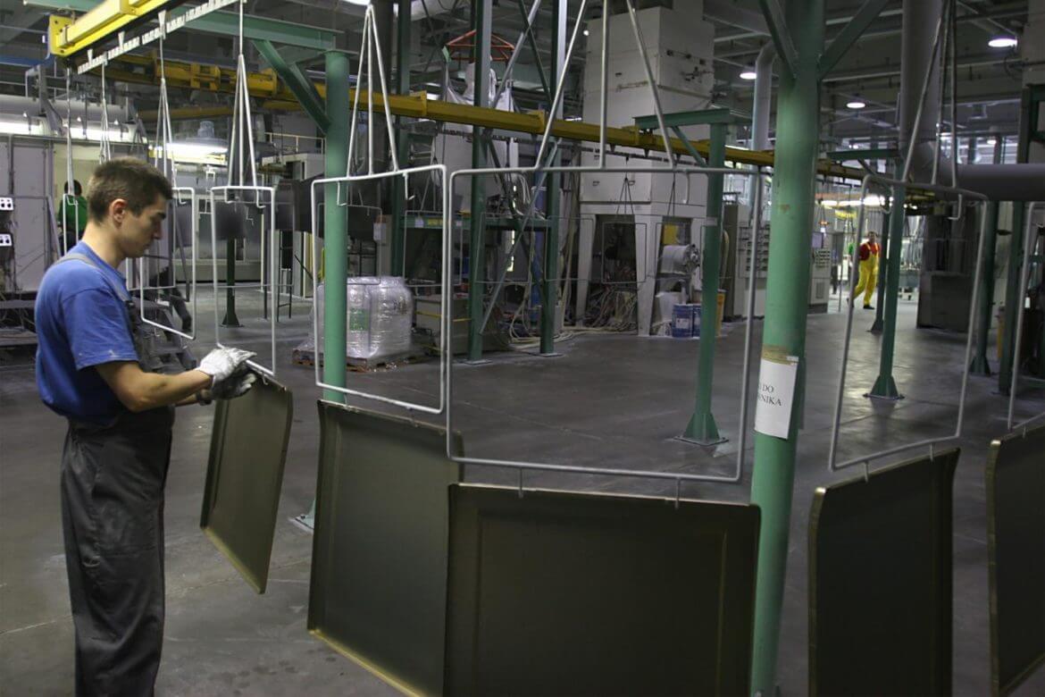 Istat, tra il 2015 e il 2017 in netta diminuzione le imprese che hanno deciso di delocalizzare