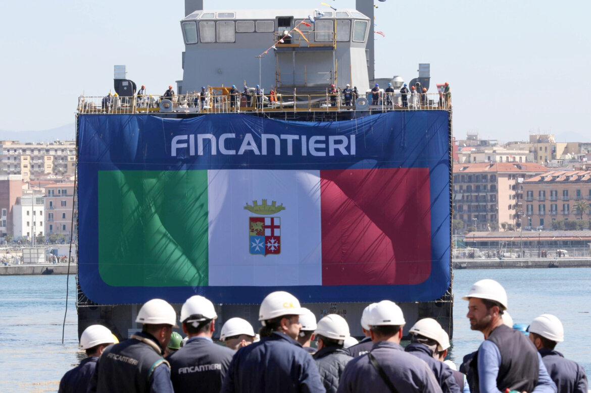 FRA ITALIA E FRANCIA E’ SCONTRO SU FINCANTIERI-STX Fincantieri, Fim, Fiom e Uilm: trovata l’intesa con le organizzazioni sindacali