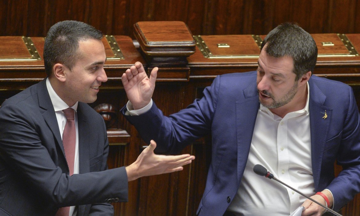 Il retroscena: il movimento 5 Stelle sta lavorando ad una riedizione del governo con Salvini. Di Battista apprezza
