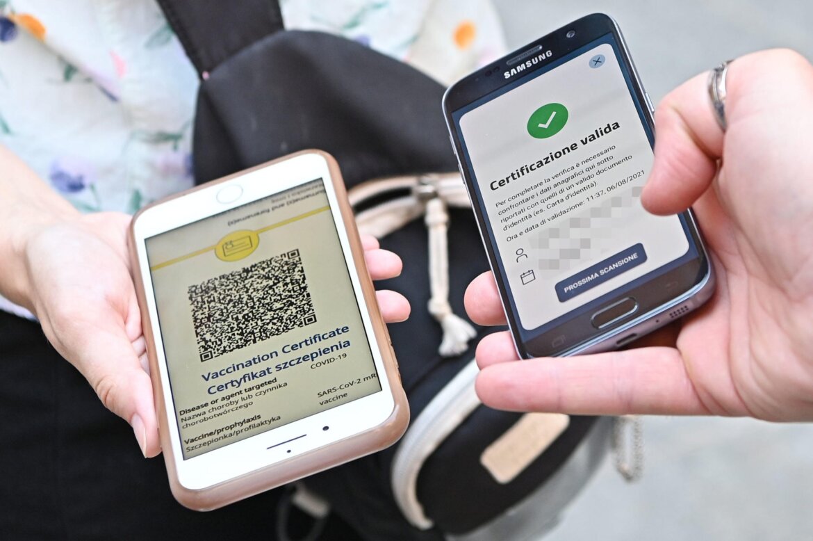 green pass Green pass: sospensione dello stipendio dopo cinque giorni senza, tamponi a 15 euro