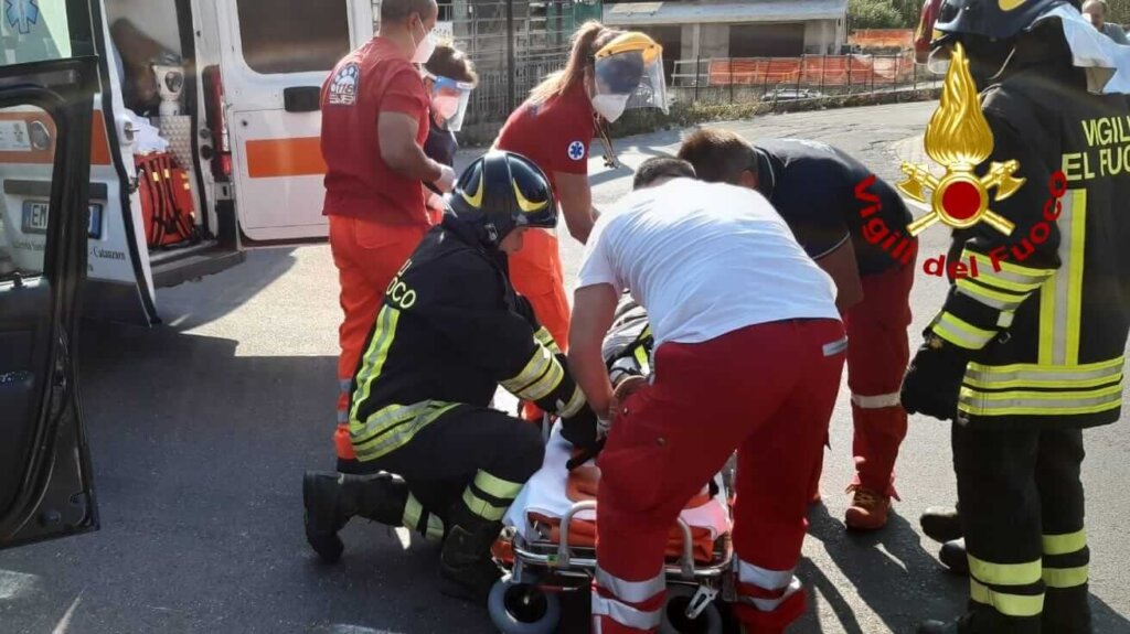Persona soccorsa da ambulanza