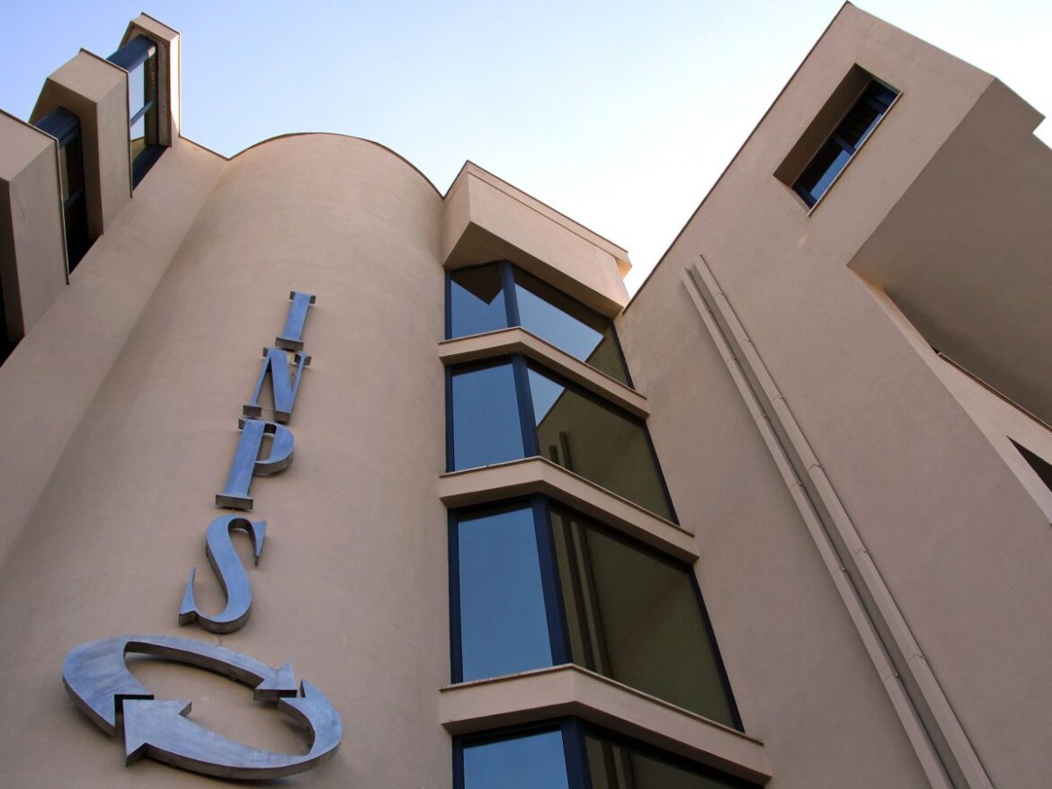 Istituto Inps in una foto Sede Inps in una foto