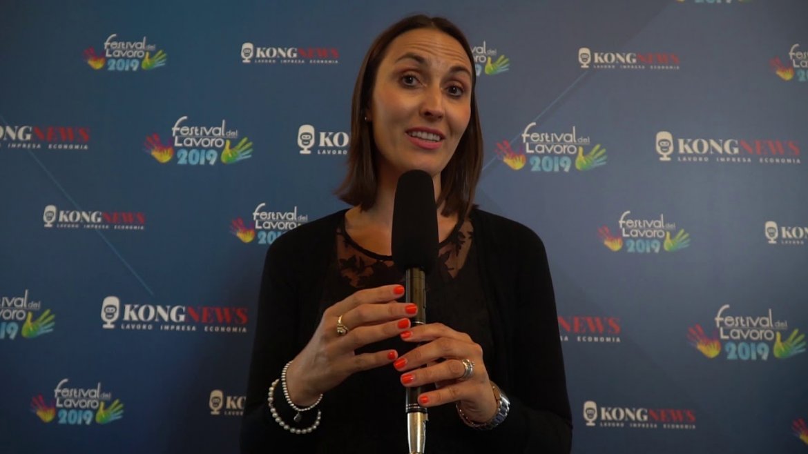 Dialogo con Monica Chiari, Head of  Human Resources presso Cameo