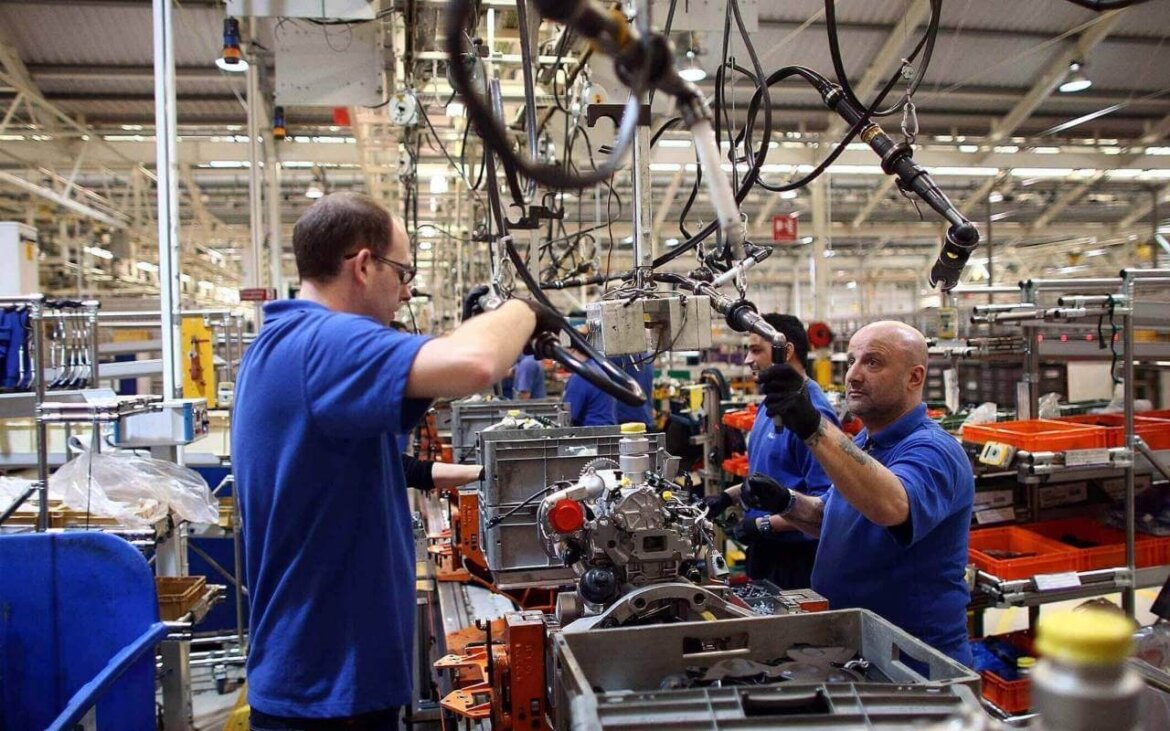 Coronavirus, Confindustria: produzione industriale (-5,4%) nel primo trimestre. E’ il calo peggiore da 11 anni