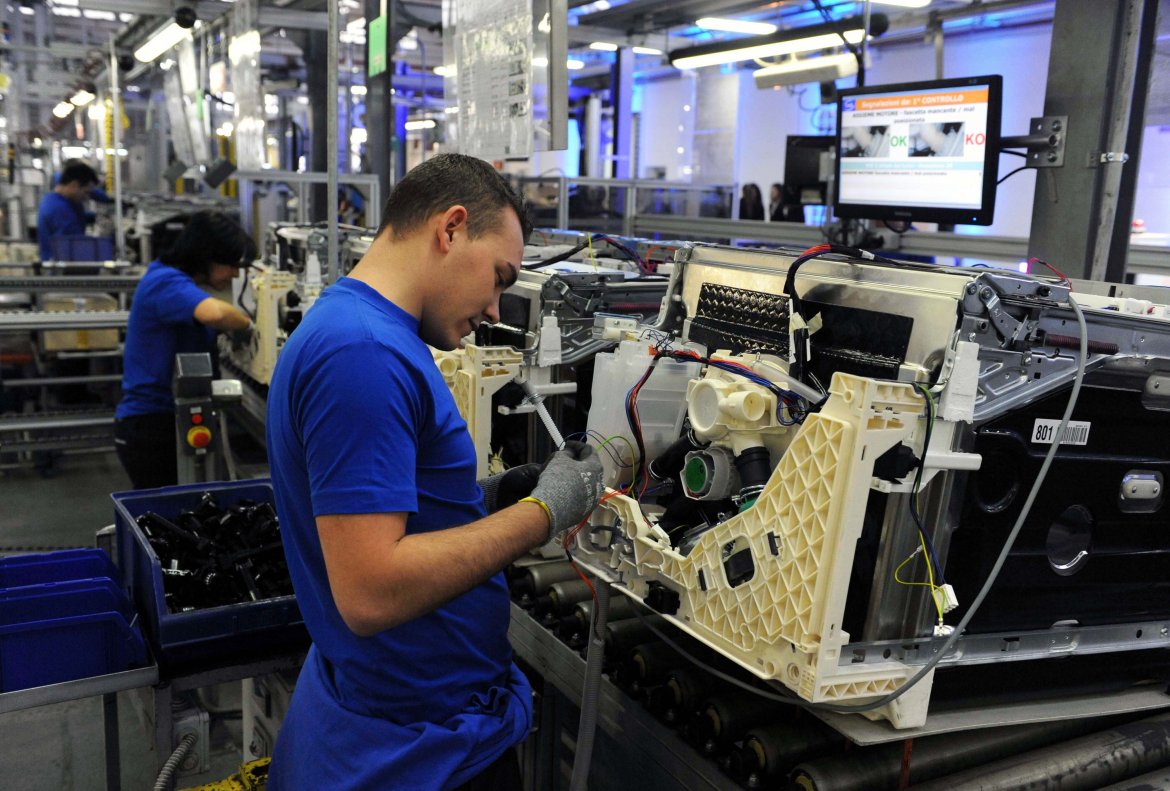PRODUZIONE_INDUSTRIALE_IMAGOECONOMICA – STABILIMENTO ELECTROLUX Produttività, l’Italia supera Francia e Germania