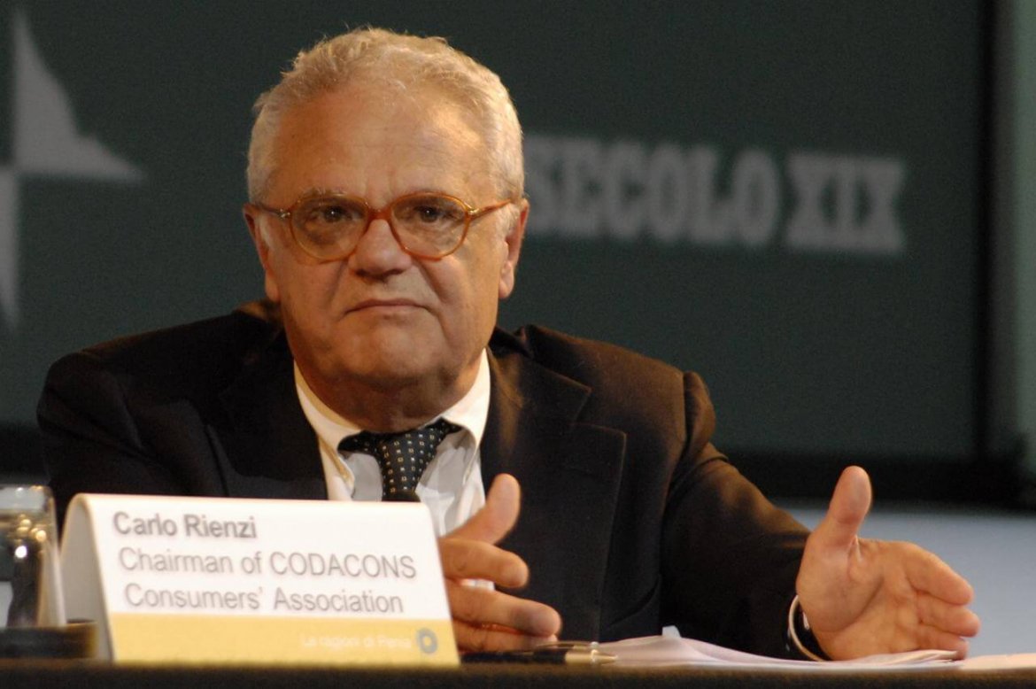 Prezzi dei consumi e aumento dell’Iva in vista di un autunno caldo. L’intervista al presidente di Codacons