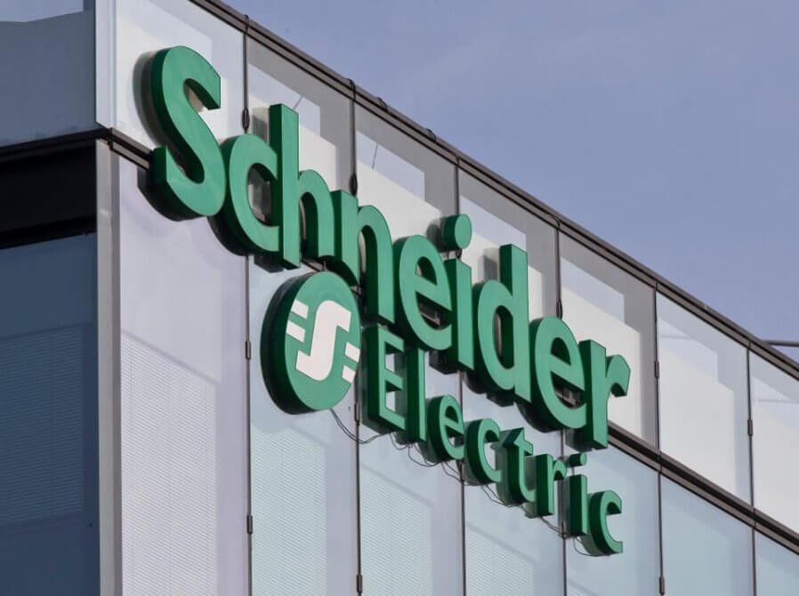 Sede di Schneider Electric con logo verde