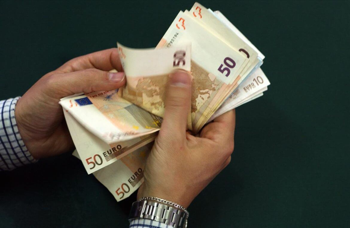 stipendi Stipendi italiani: sono davvero più bassi?