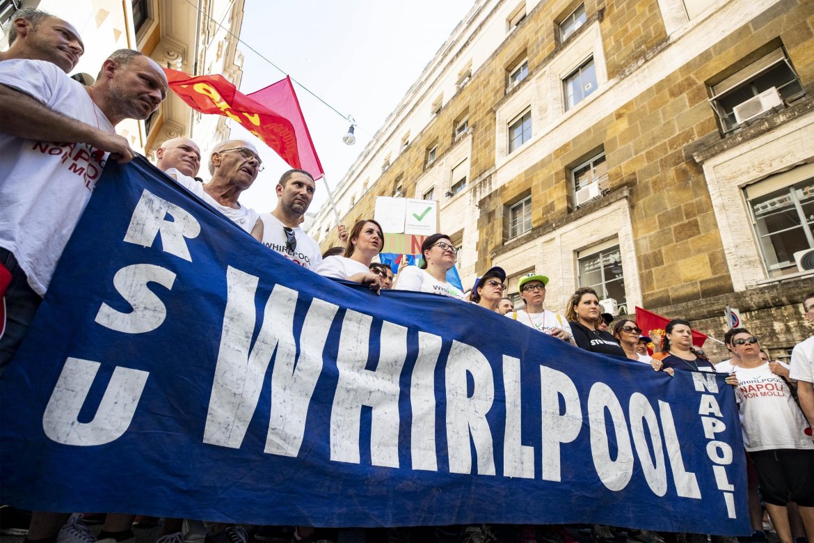 Whirlpool, due settimane di agitazione di tutto il gruppo e manifestazioni a Roma